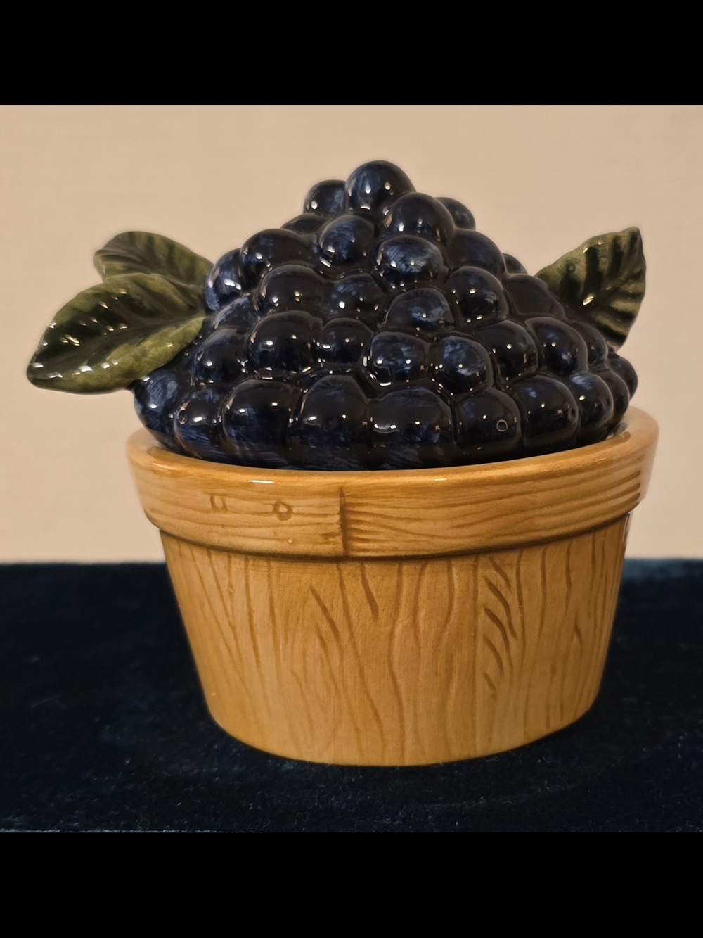 Vintage Sakura Farmstand Fruit Stacking Ceramic Salt & Pepper Shakers Blueberry